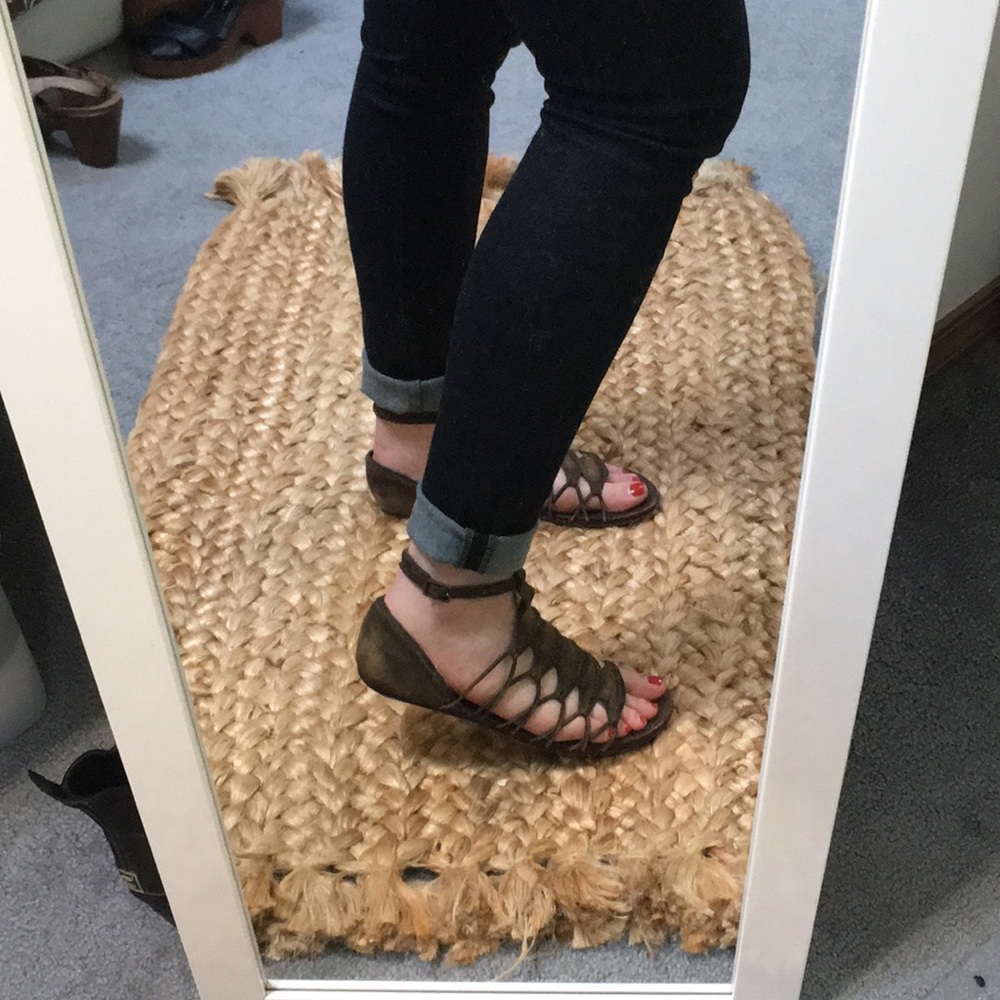 Elizabeth & James Leather E-Stint Gladiator Sandal